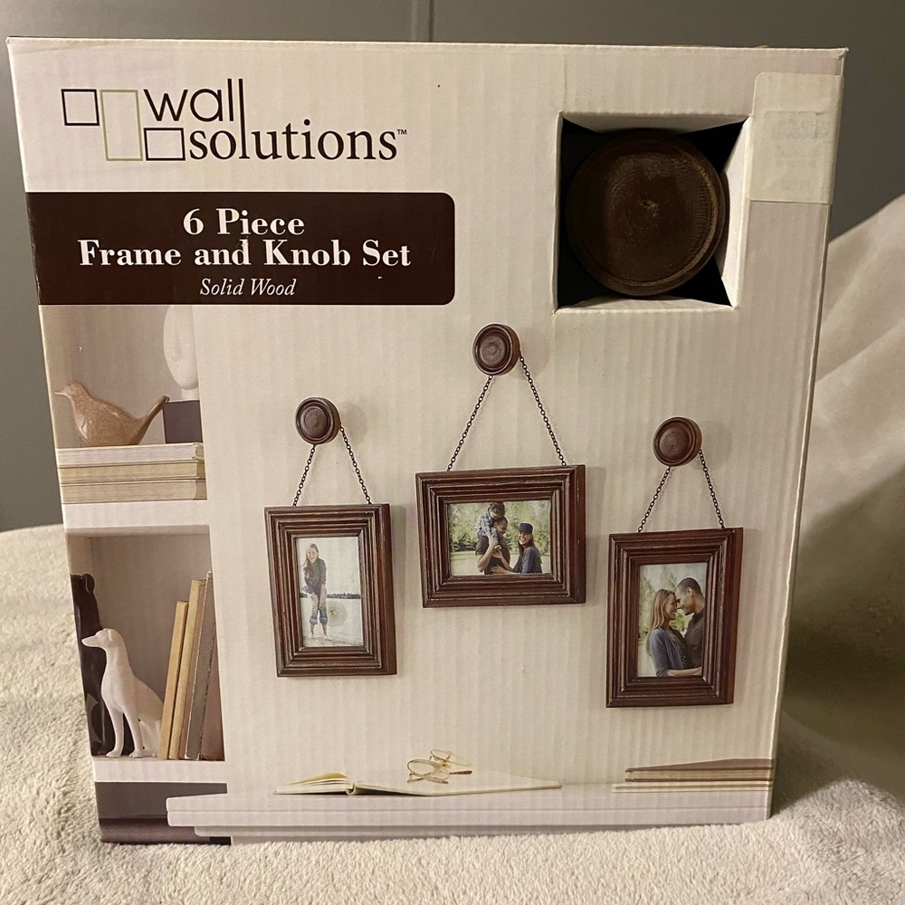 Wall Solutions 6 piece Frame and Knob Set